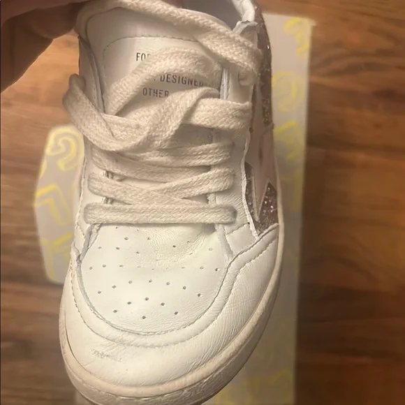 Golden Goose White and Pink Sneakers with Distressed Look - Picture 3 of 4